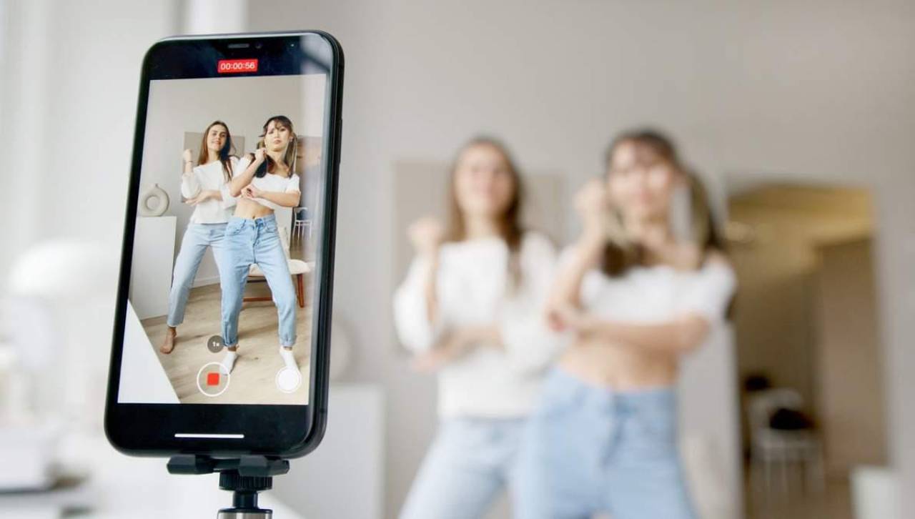 TikTok cumplirá con la prohibición de redes sociales a menores de 16 años en Australia 