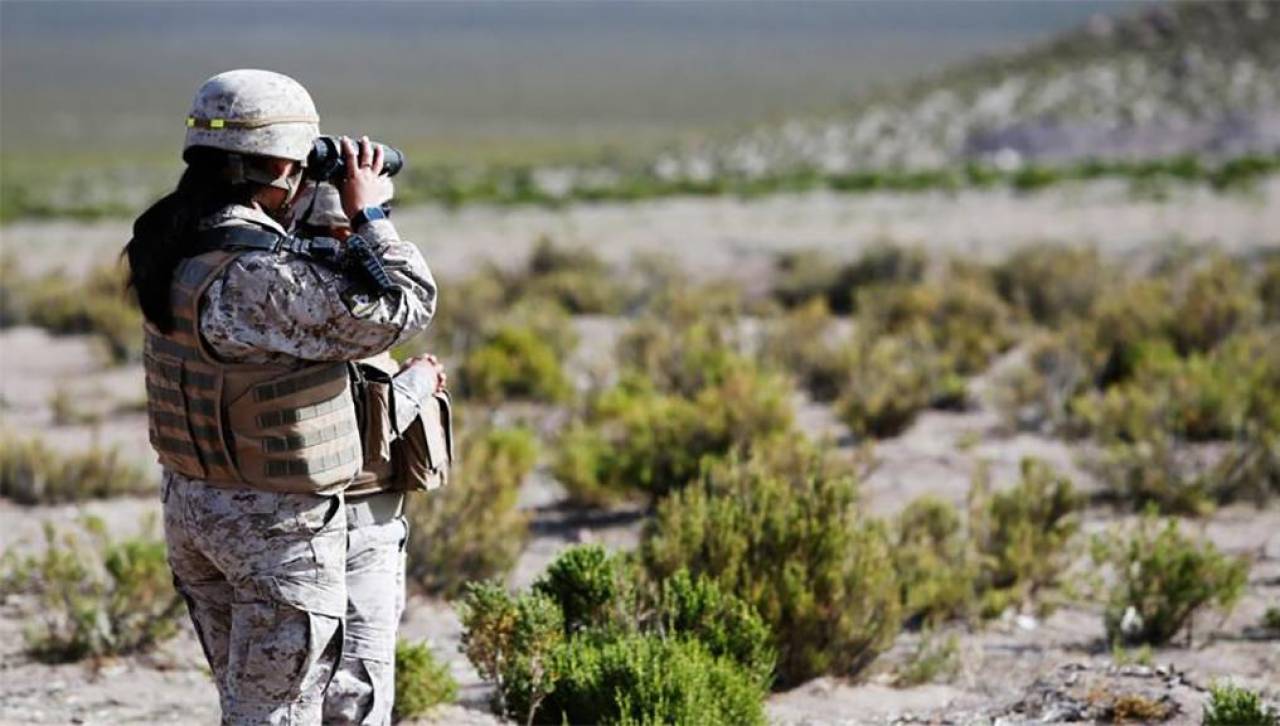 Chile devuelve a Bolivia a los tres militares que encontró en su territorio