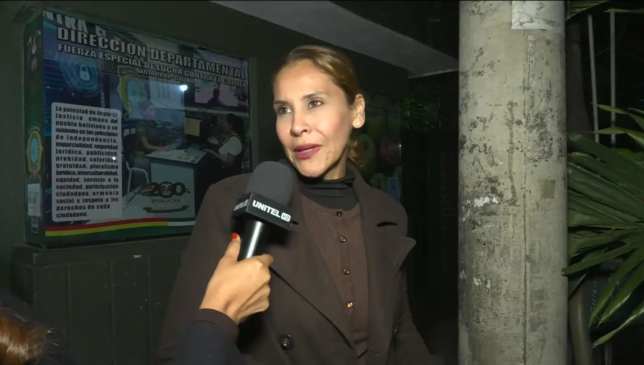 “No es una granja de bots”, dice la abogada de Cerimedo tras allanamientos en La Paz
