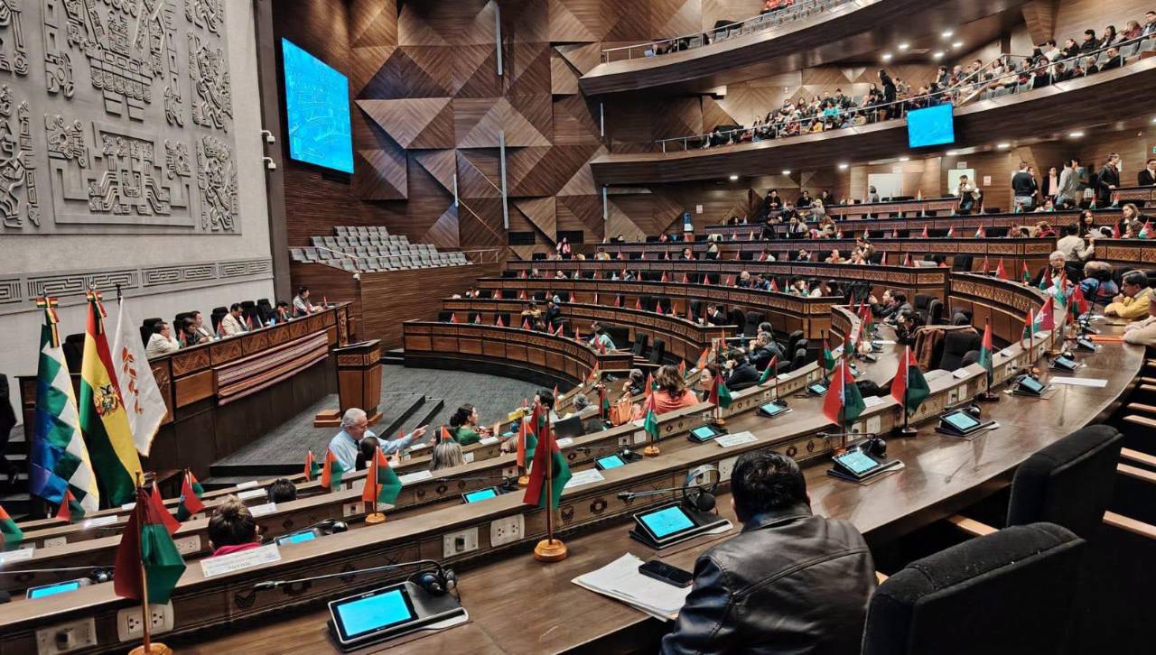 Ley de inversiones: Presidente de Diputados dice que buscarán consensos; en Libre denuncian transfugio 