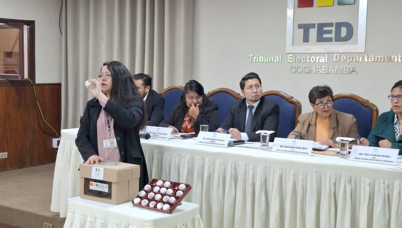 Subnacionales: Tribunales departamentales sortean la ubicación en las papeletas de los frentes que postulan a las gobernaciones y alcaldías