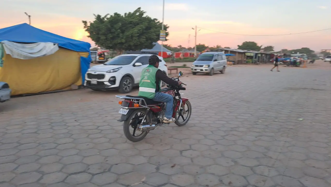 Mototaxistas de San Julián suben el precio del pasaje