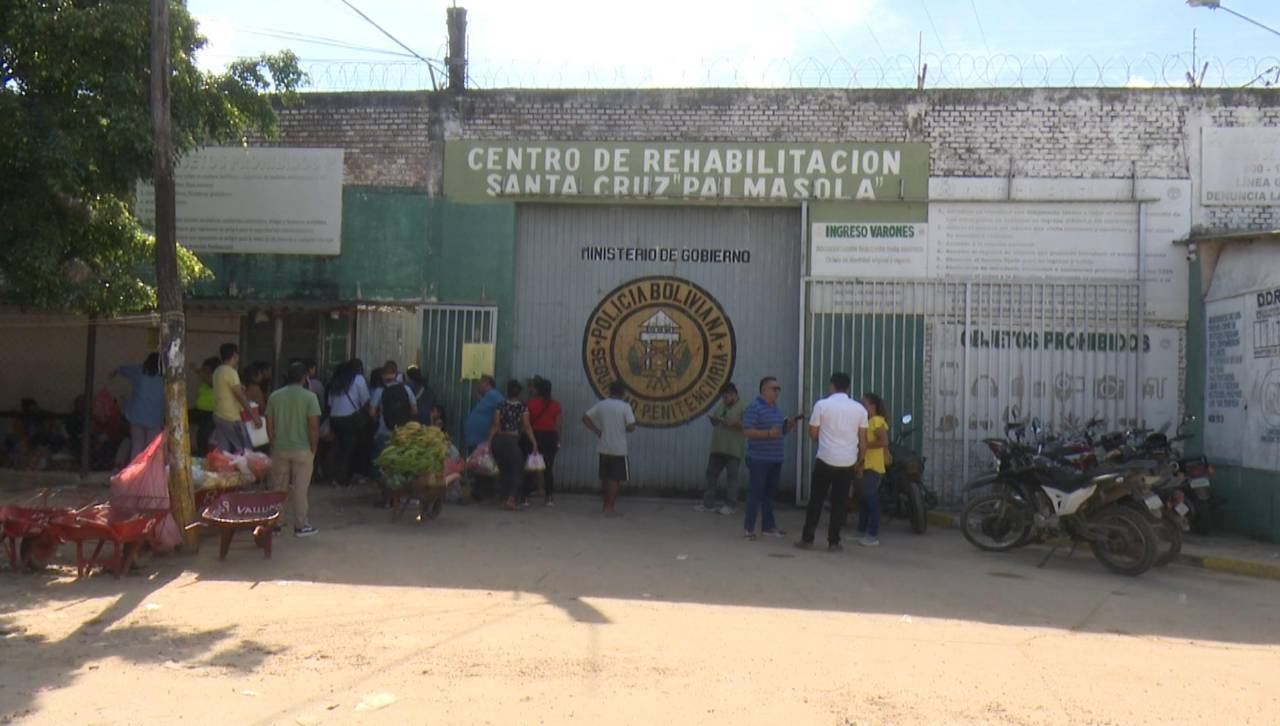 Reo muere en Palmasola y su familia dice que no fueron notificados; lo enterraron en una fosa común