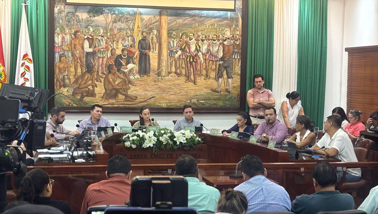 Santa Cruz: Concejo aprueba tarifa de Bs 3,50 para mayores y remite norma al Ejecutivo Municipal
