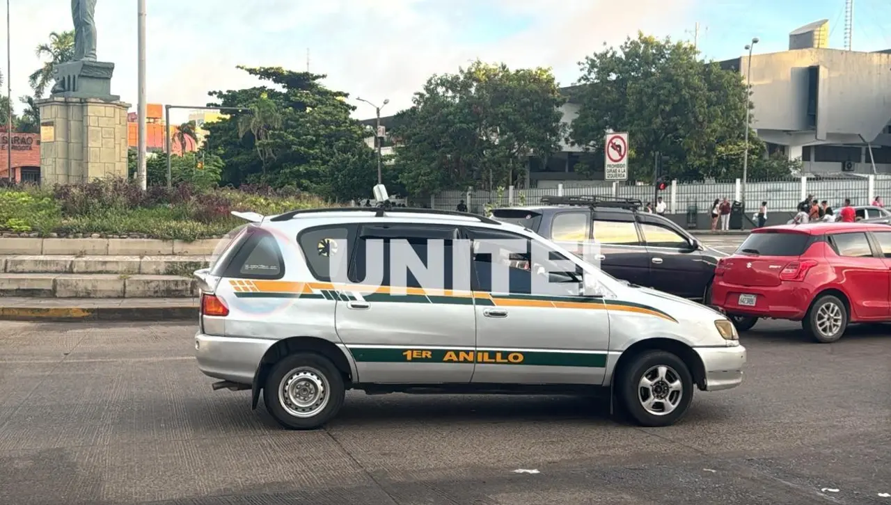 Lunes arranca sin micros en Santa Cruz de la Sierra, pero hay algunos trufis circulando