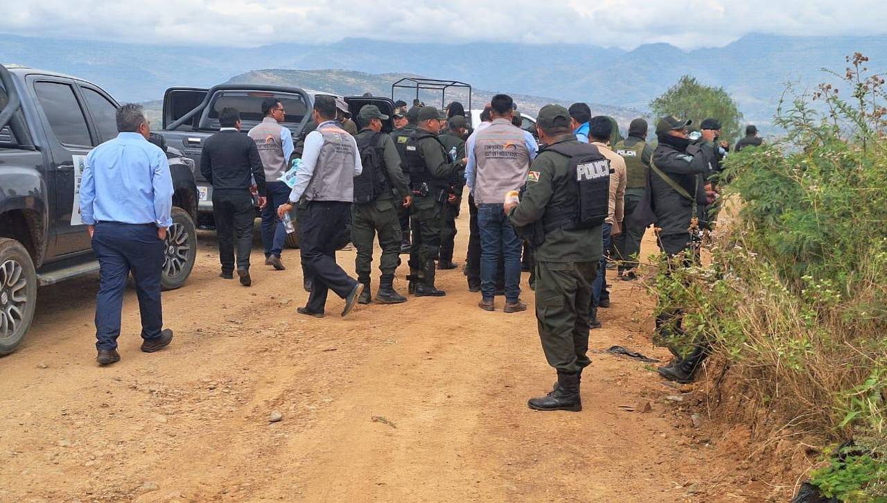 Cotapachi: Fiscalía señala que había “vehículos municipales” en la zona del conflicto y pide investigar