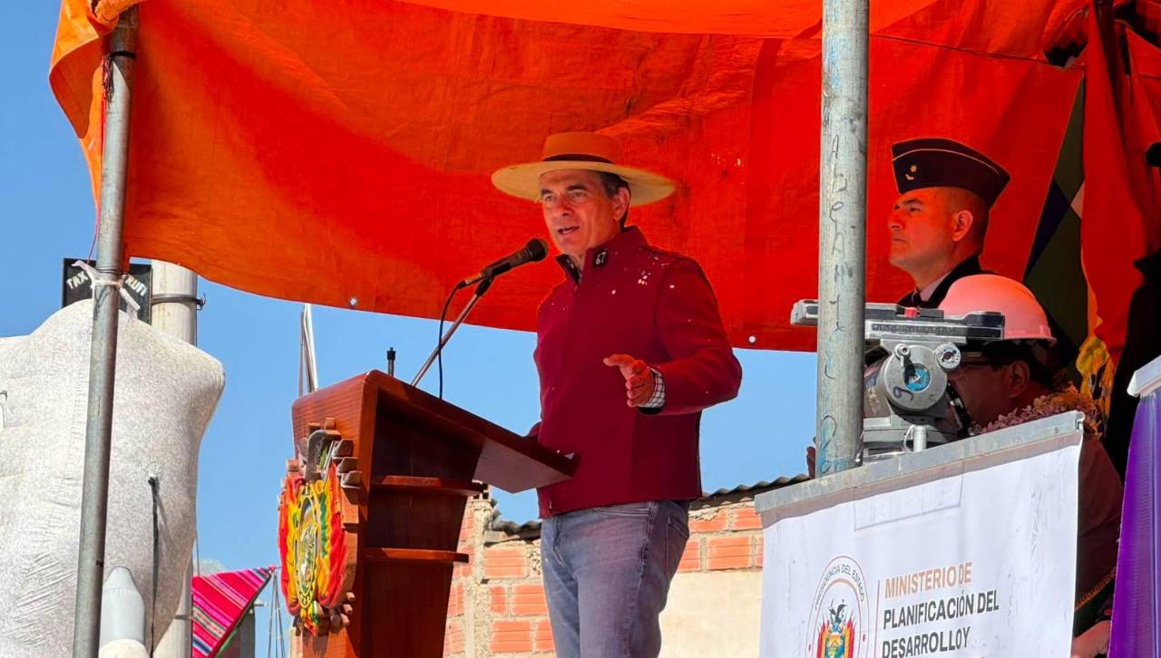 Paz dice que se necesita nueva ley de hidrocarburos para explorar gas en el norte de La Paz