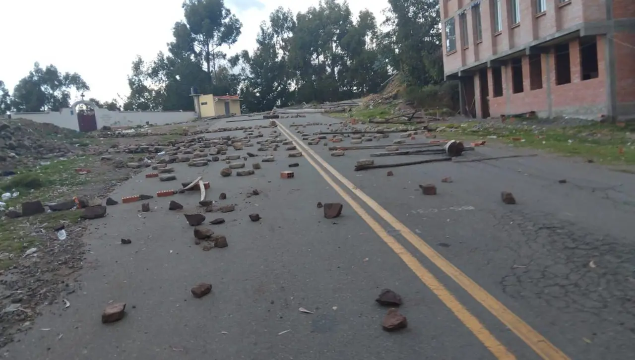 Pese a firma de acuerdo, hay incertidumbre sobre la suspensión de bloqueos