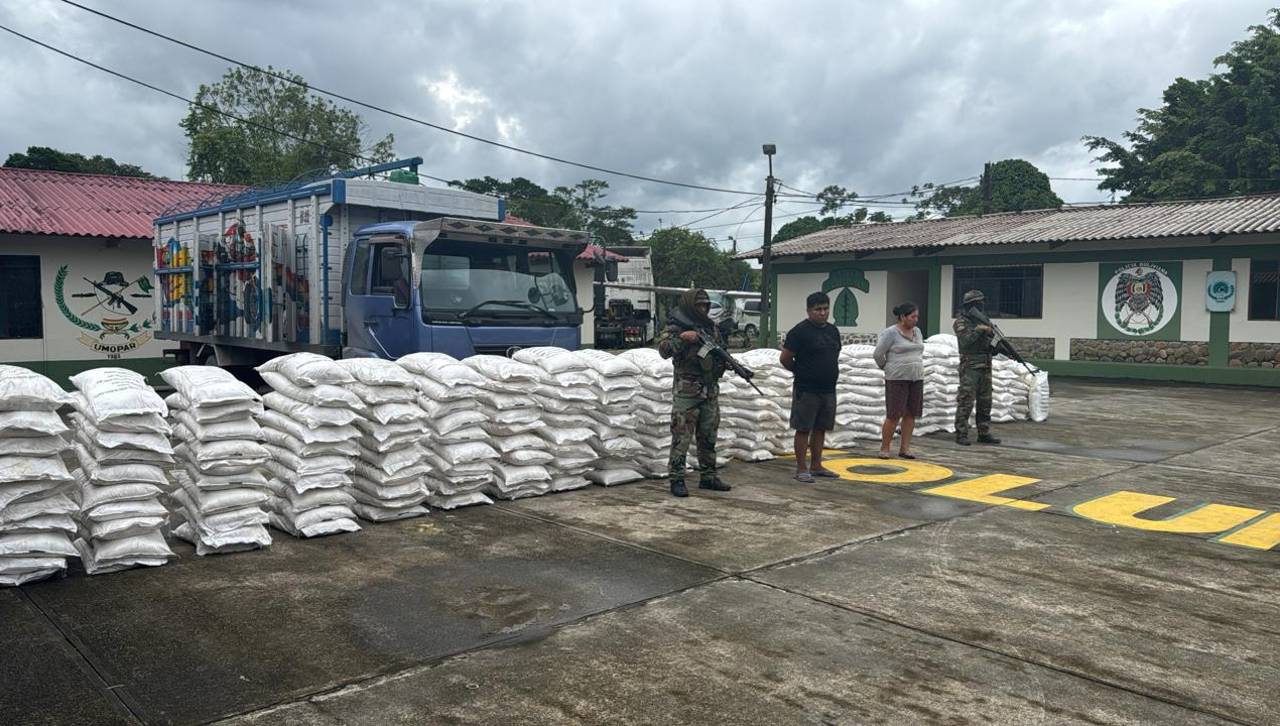 Aprehendidos con toneladas de precursores químicos querían sobornar con miles de dólares a policías