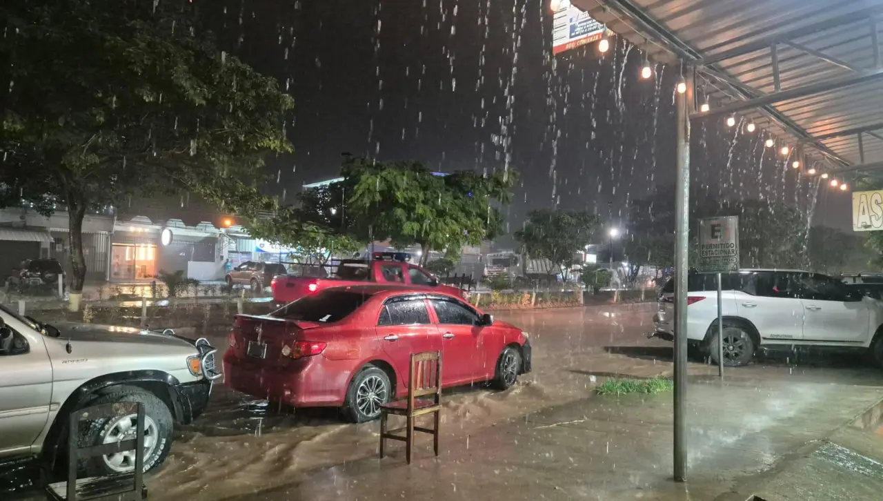 Llueve en El Torno y existe preocupación entre pobladores y equipos de rescate