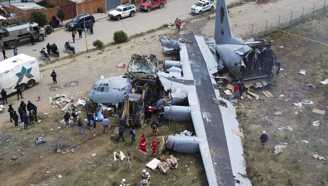 Oficial: Difunden la lista de los 22 fallecidos del accidente aéreo en El Alto 