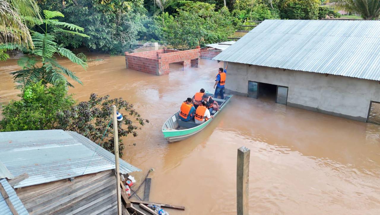 Cobija: Al menos 30 familias fueron evacuadas a albergues por el desborde del arroyo Bahía