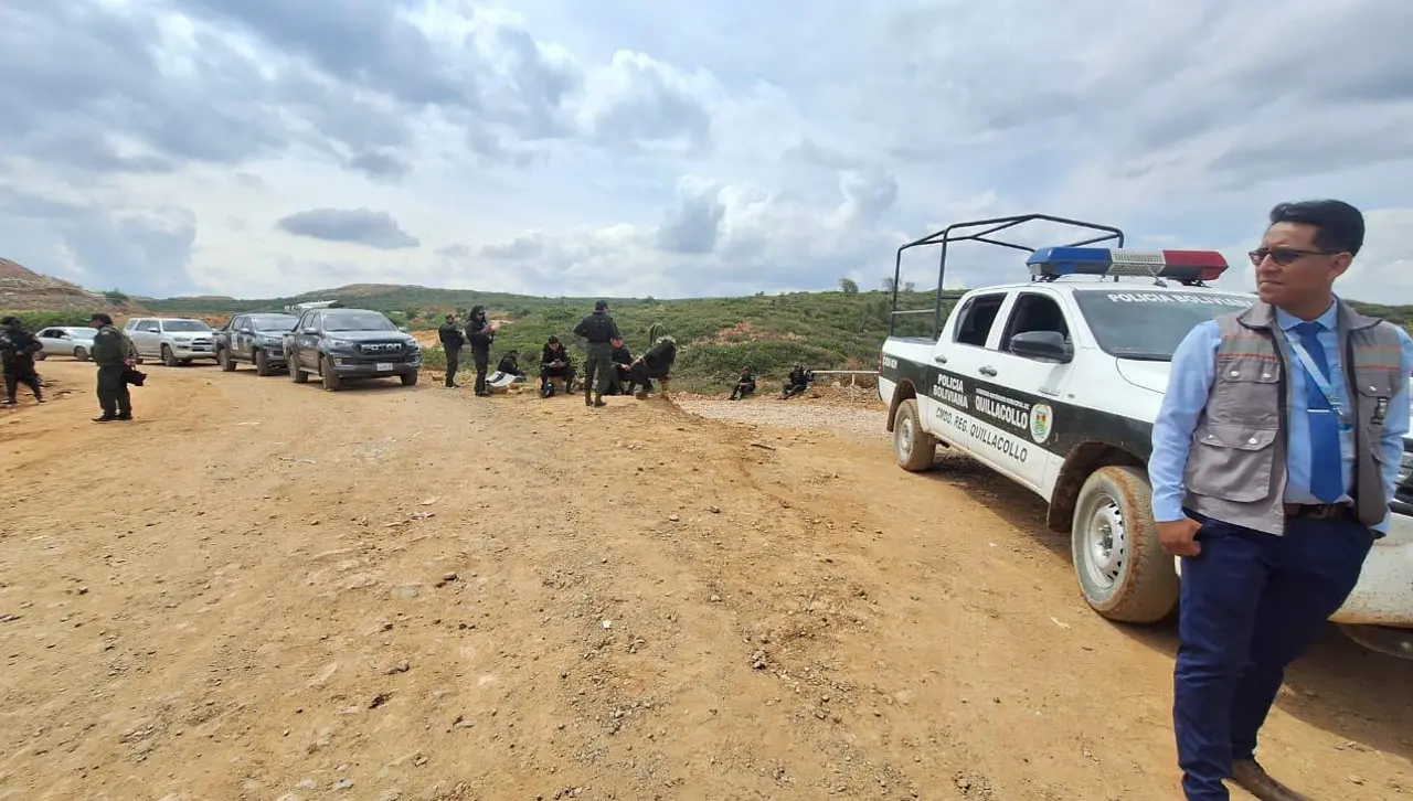 Colcapirhua: Policía dice que intervino por una acción legal y que hay uniformados heridos de bala