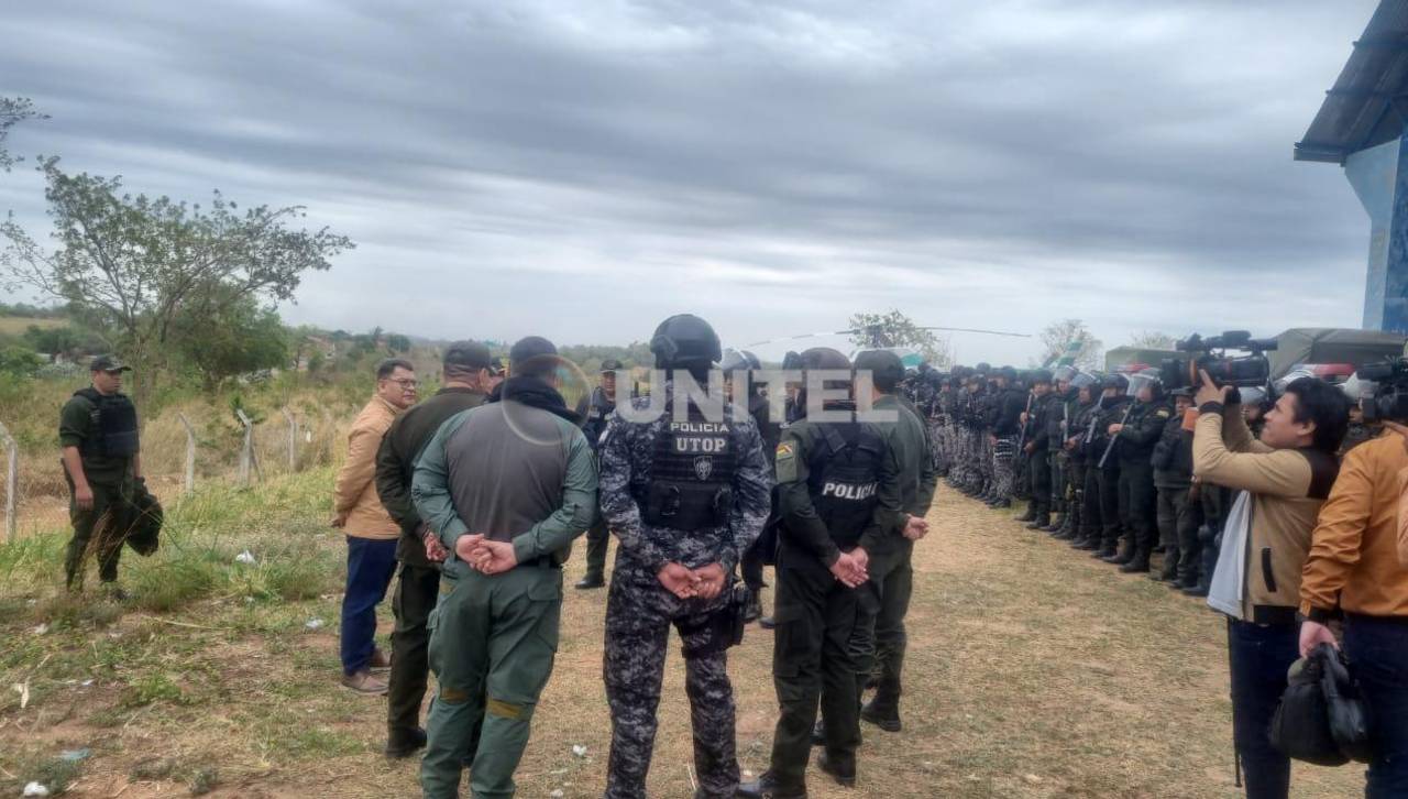 Avasallamiento en Guarayos: en patrullaje aéreo, Policía verifica que aún hay personas en predios y dice que consolidará la liberación