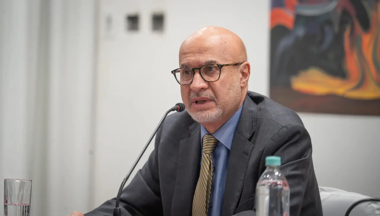 Ministro de la Presidencia: “No vamos a privatizar nunca una empresa estratégica del Estado como YPFB”