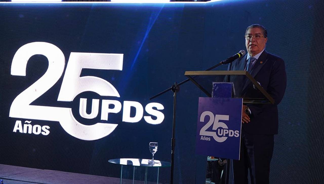 UPDS celebra 25 años transformando vidas y logra acreditación internacional en 2025
