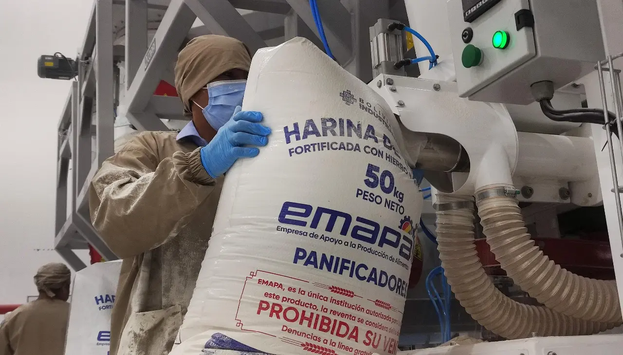 Dos auditorías y pesquisas de Transparencia están en curso por el caso del “desvío” de harina de Emapa en la gestión de Flores