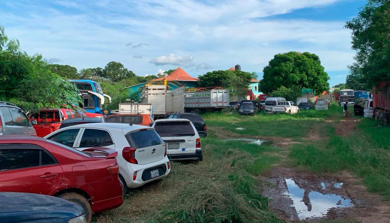 Investigación policial señala que los dos sujetos aprehendidos en Dicarbi usaban vehículos incautados para uso personal 