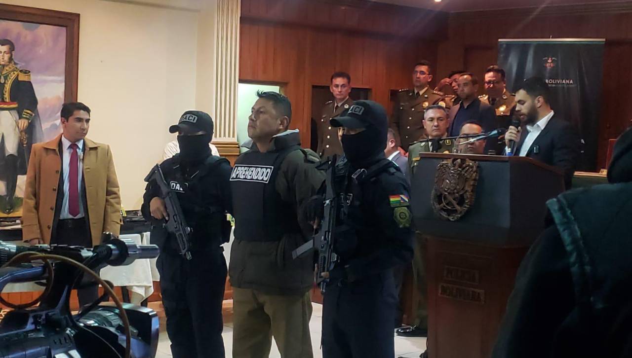 Toma militar: Dictan detención preventiva para exjefe militar acusado de movilizar francotiradores a La Paz