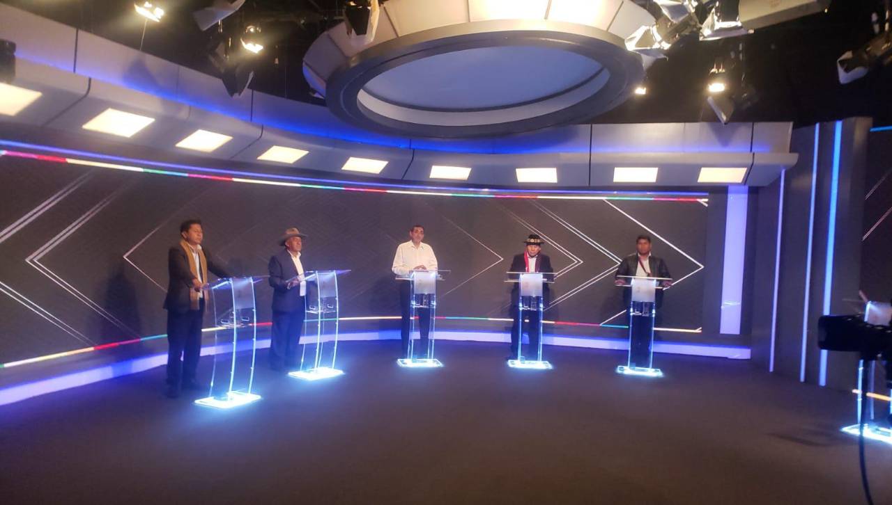 La crisis del sector salud, el principal tema que abordaron los candidatos a la Gobernación de La Paz