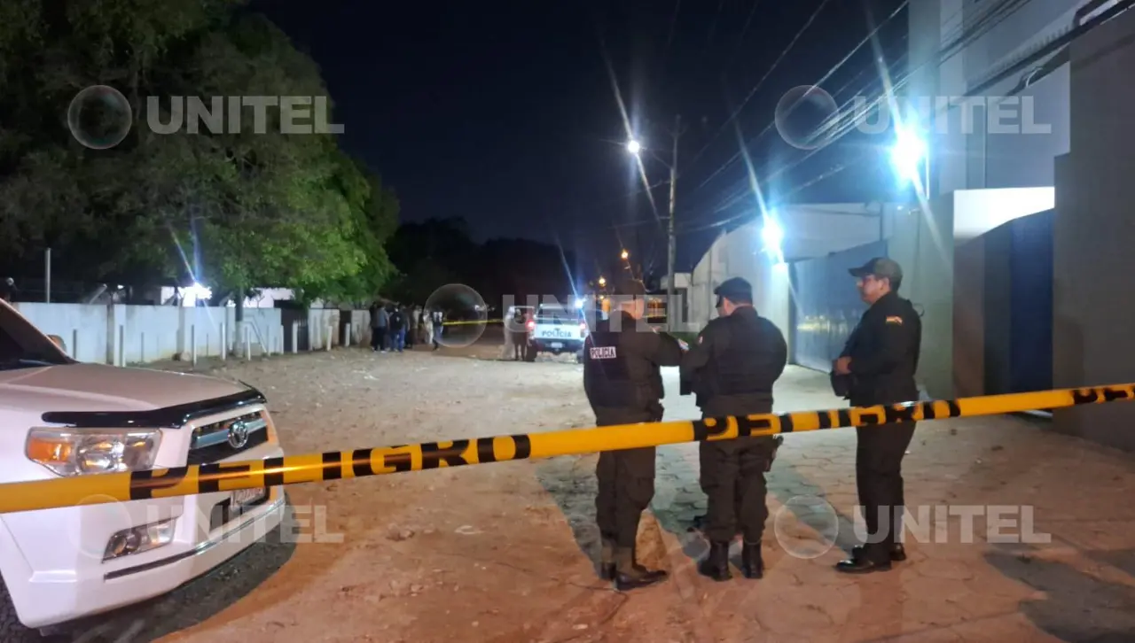 Dos personas fueron acribilladas dentro de un vehículo en la zona norte de la capital cruceña