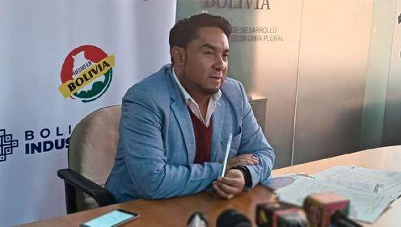 Aprehenden al exviceministro de Arce, Luis Siles Castro, por incumplimiento de deberes y conducta antieconómica 