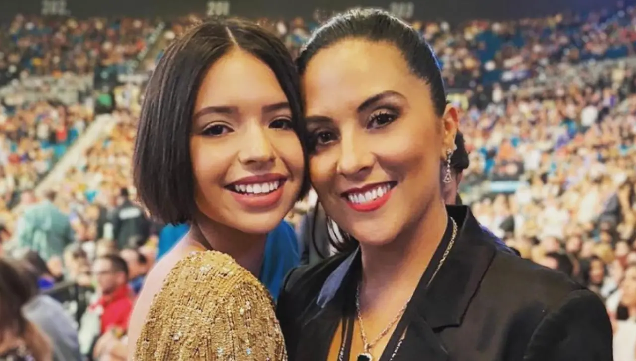 Mamá de Ángela Aguilar alza la voz y defiende a su hija de críticas en redes sociales
