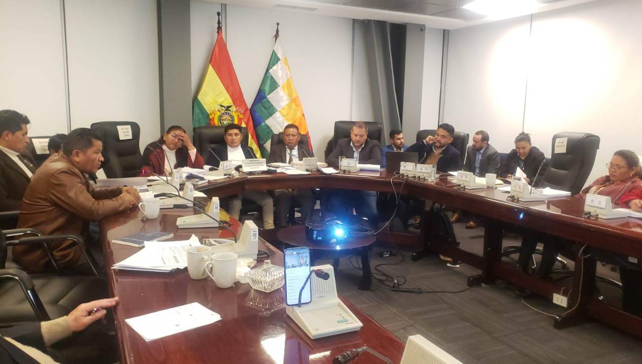 Gobierno apunta a modificar la Ley de Hidrocarburos y a incentivar la producción destinada al mercado interno