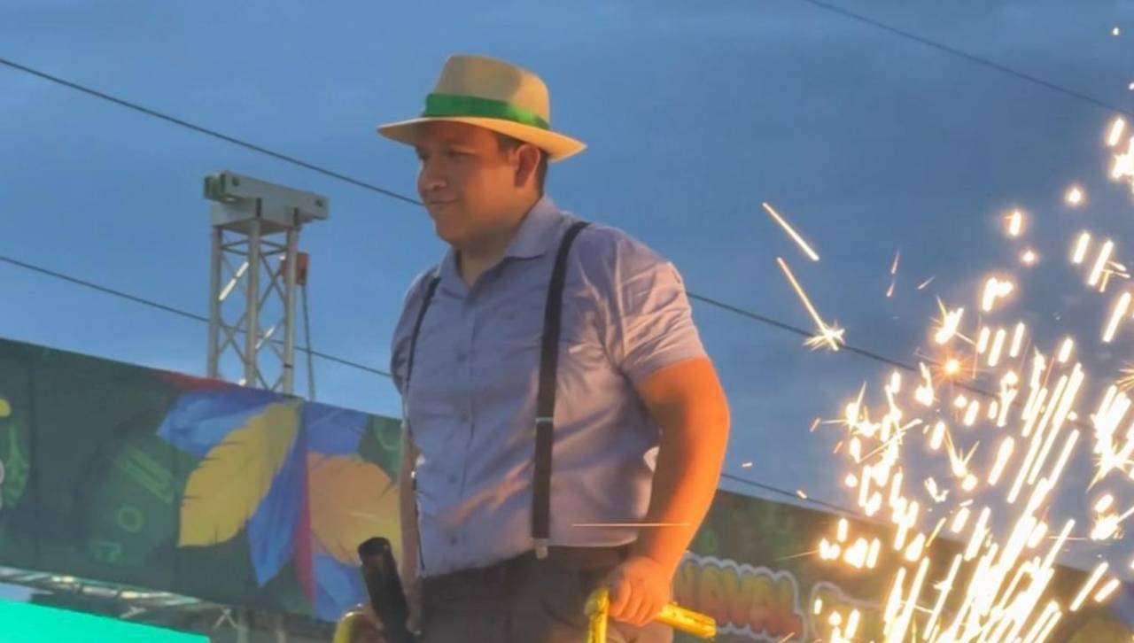 Corso Cruceño 2026: La agrupación Sombrero de Saó rinde homenaje especial a Aldo Peña