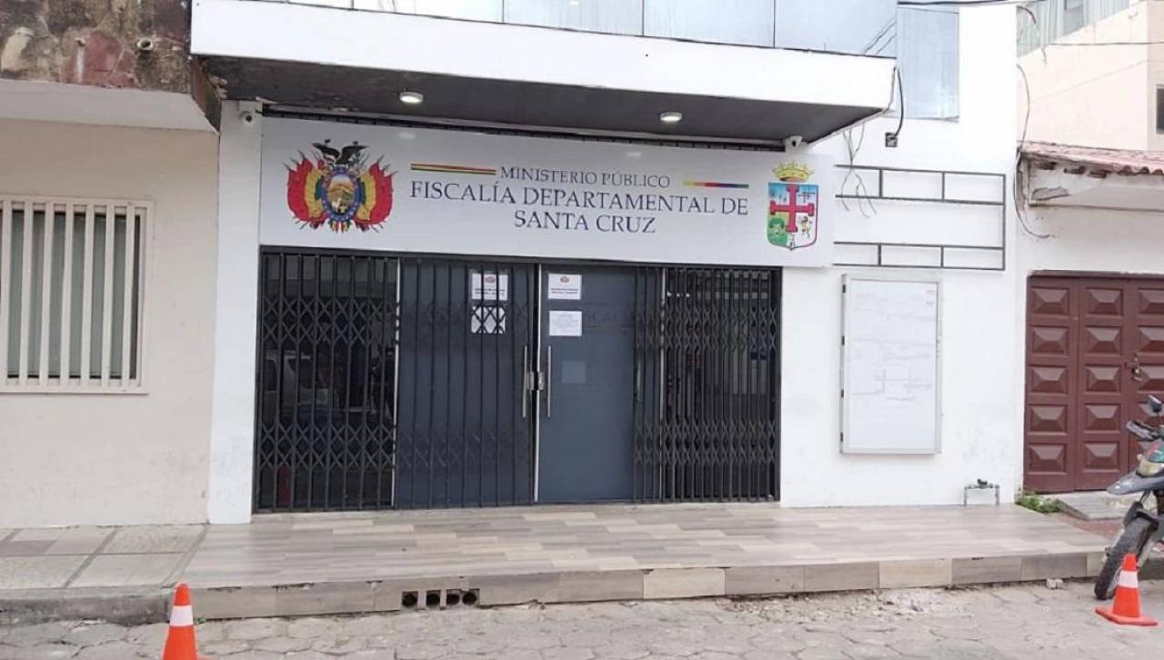 Aparece una tercera víctima del funcionario público investigado por corrupción en la Alcaldía cruceña