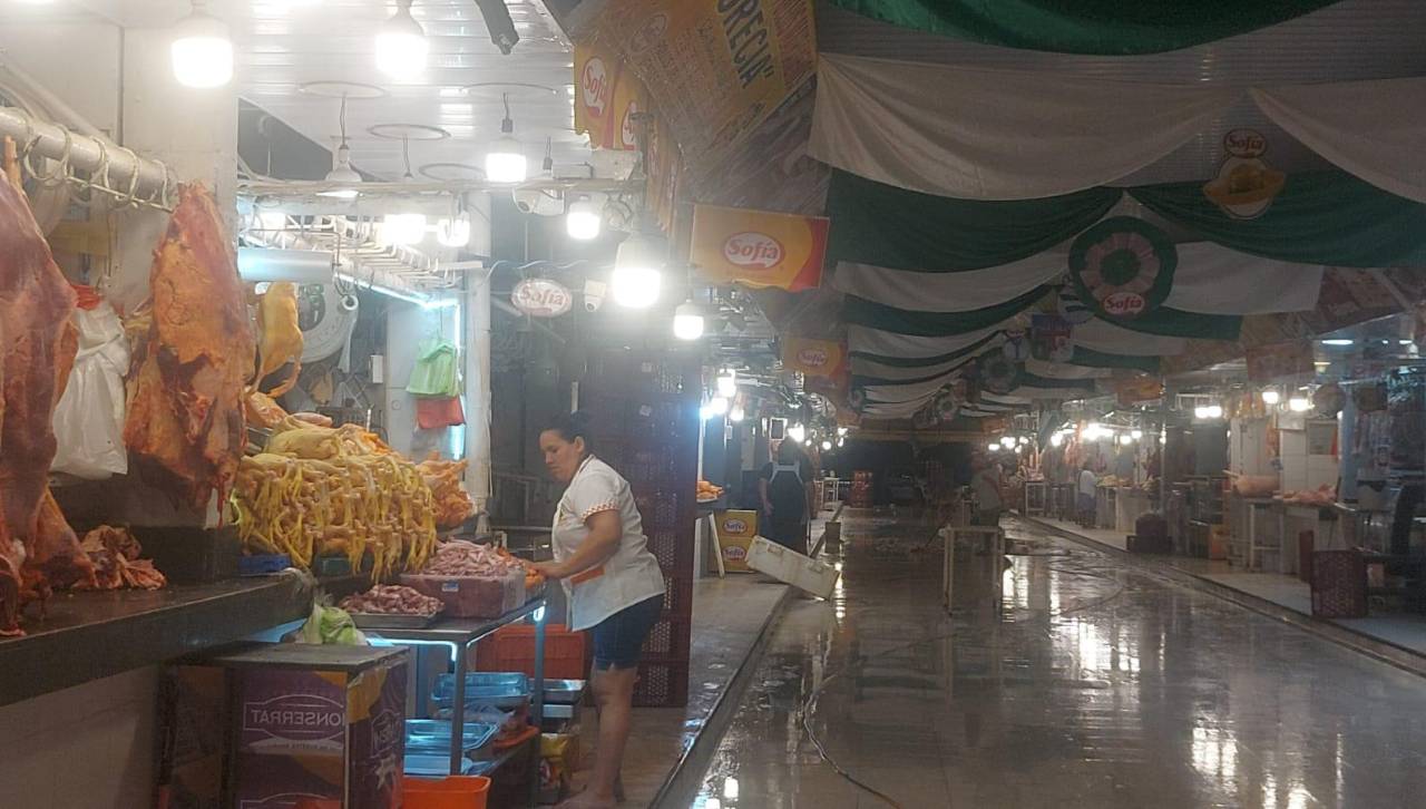 Los precios del pollo, huevo y queso se mantienen elevados en Santa Cruz