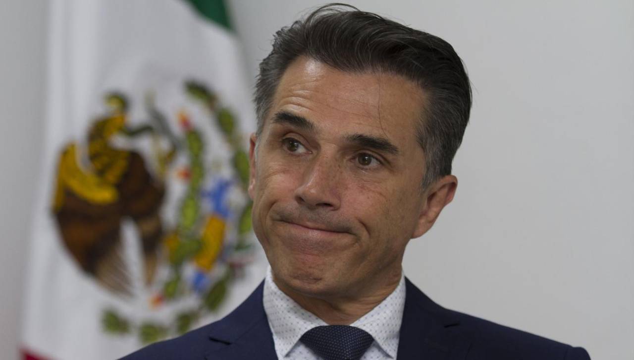 Eliminan al diputado que pidió licencia para estar en un reality show