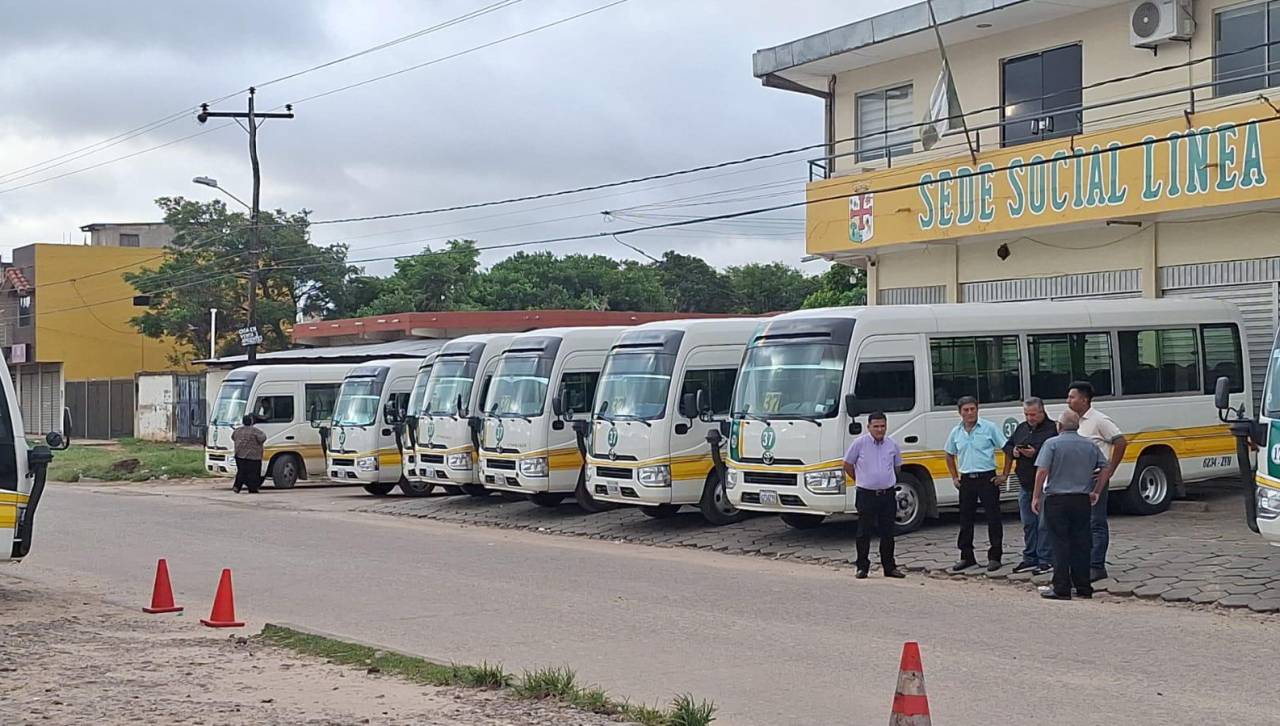 Último día de cuarto intermedio: Alcalde cruceño se reunirá con el sector transporte para evaluar avance de las mesas técnicas