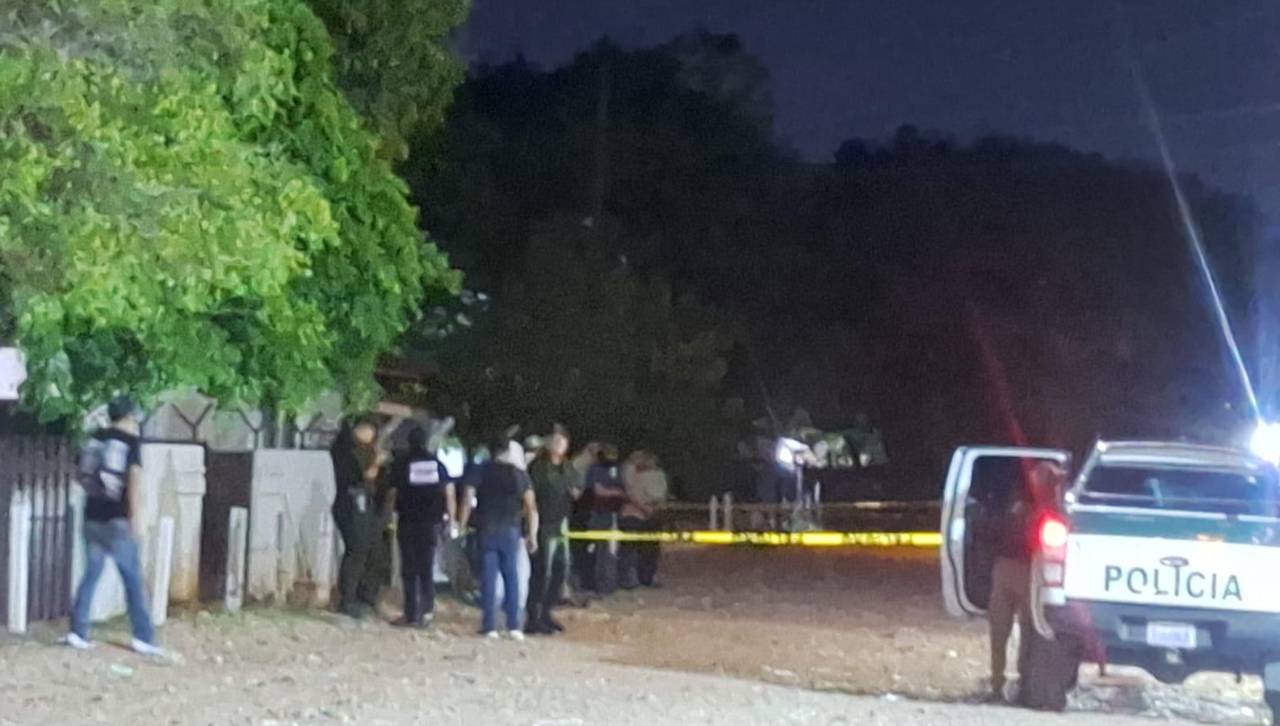 Fueron 90 impactos de bala que recibieron los dos acribillados en Santa Cruz