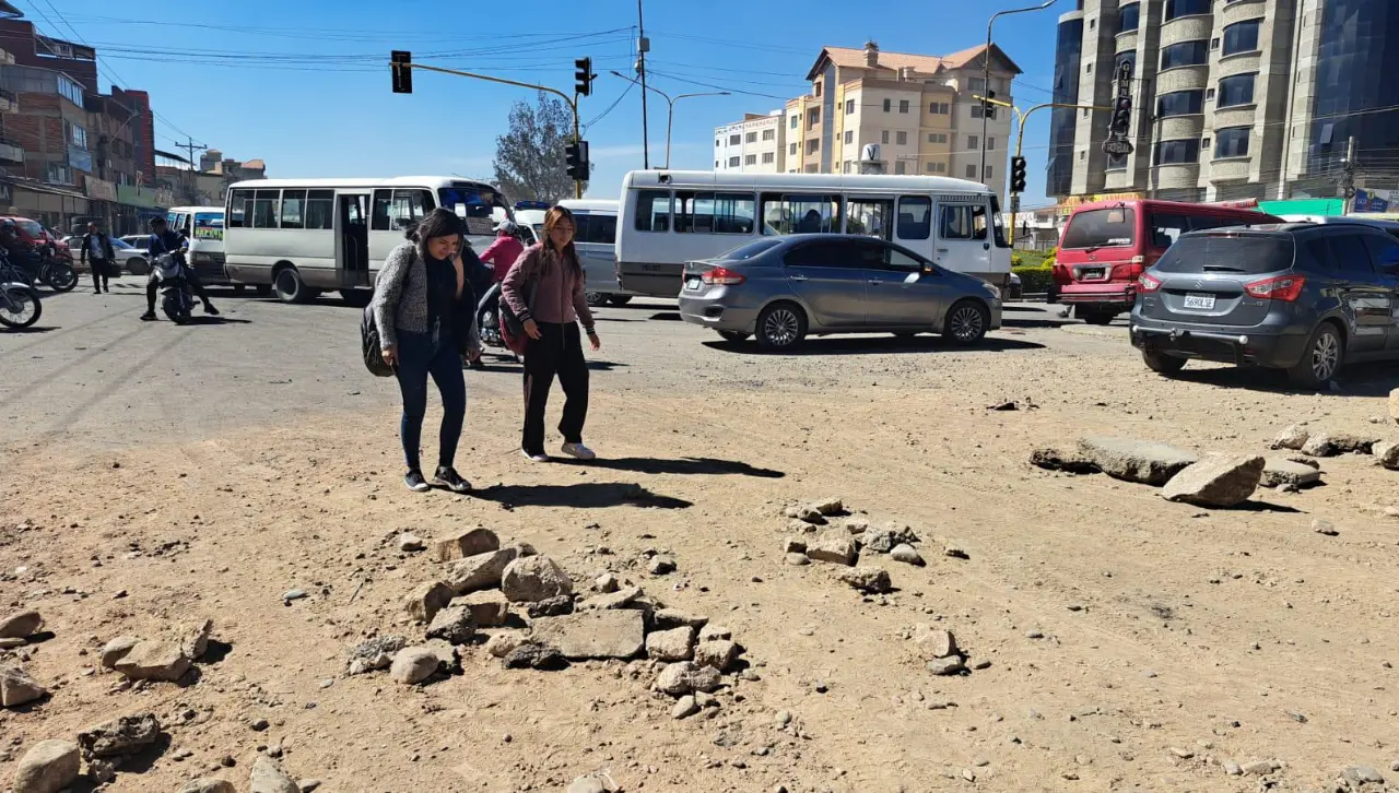 Distritos de Colcapirhua anuncian masificación de bloqueos en rechazo al ingreso de basura de Cochabamba