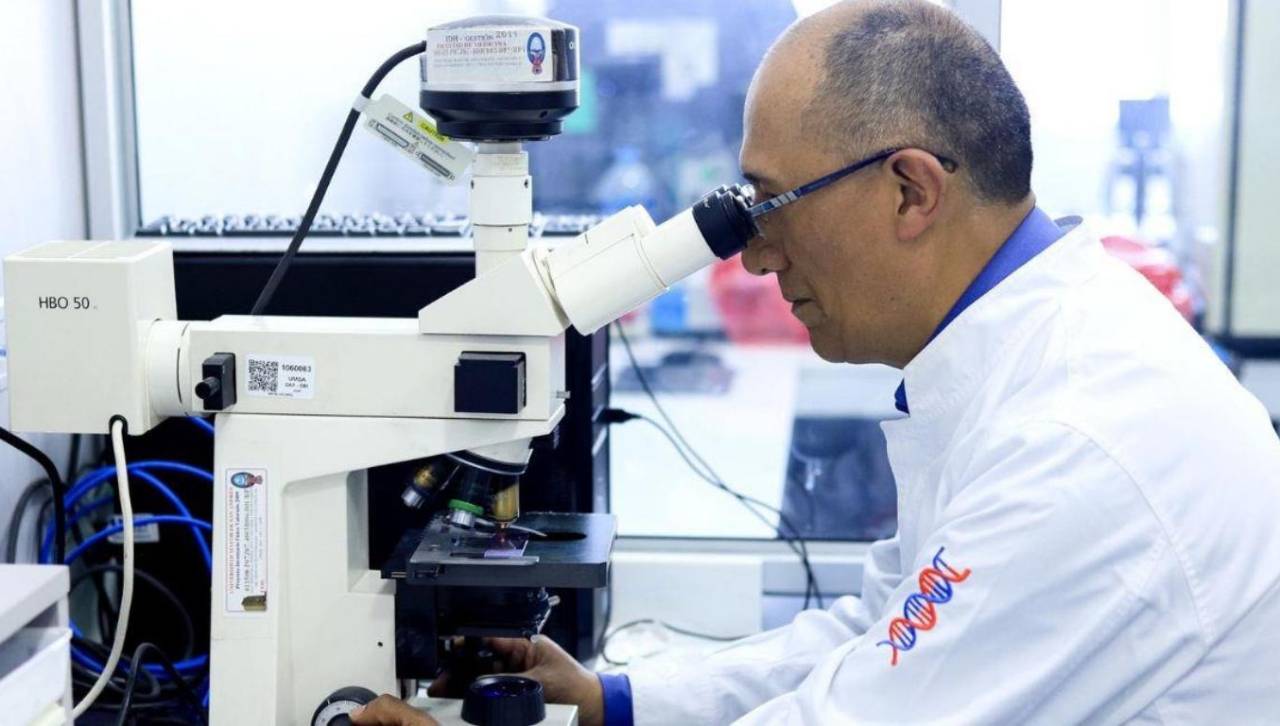 Boliviano de Oro: Ricardo Amaru, el médico que investiga la leucemia y el gen de la altura