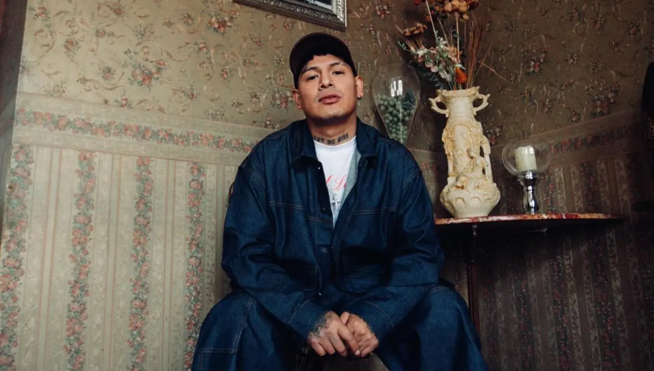 Corona causa furor con su nuevo tema musical ‘Más money, más cash’