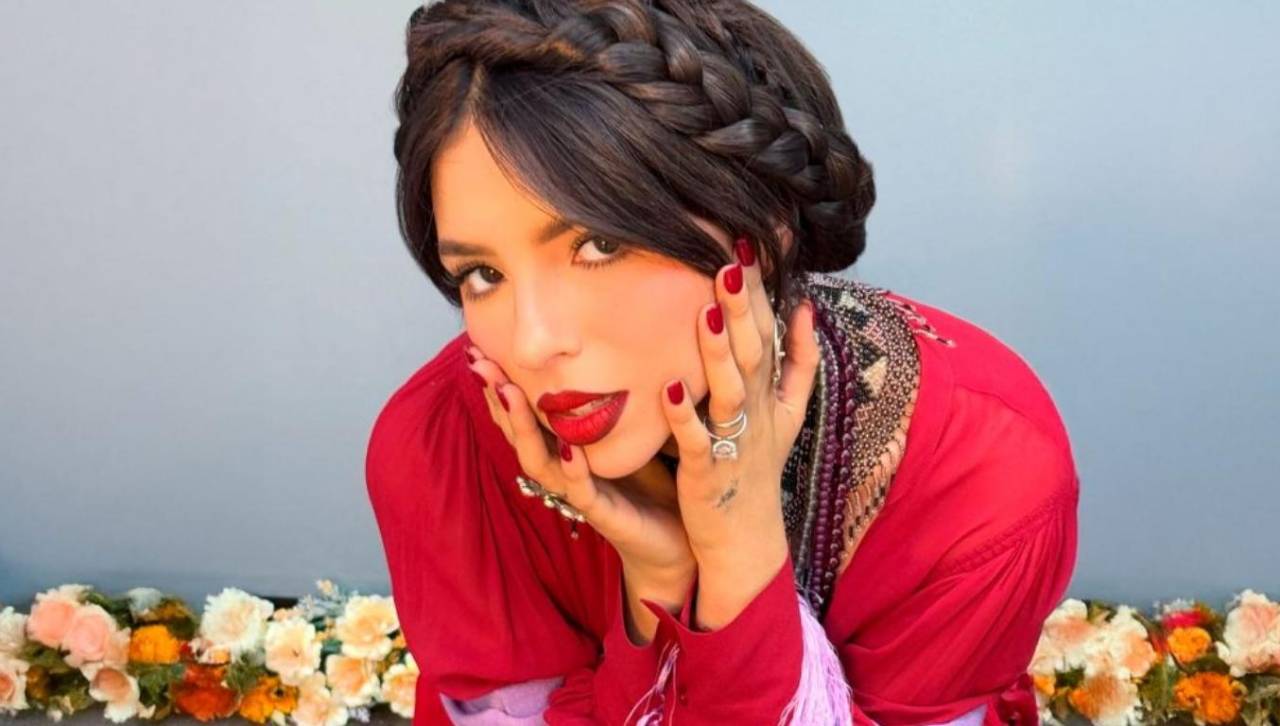 Ángela Aguilar sorprende estrenando su tema ‘China de los Ojos Negros’