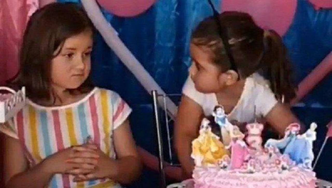 Video: Cinco años después, reaparecen las hermanas cuya pelea de cumpleaños se hizo viral
