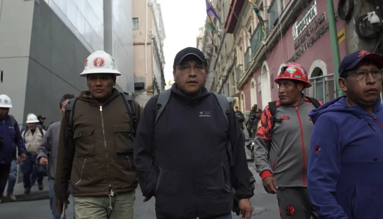 COB instala ampliado para definir posición sobre el DS 5503 tras reunión con el Gobierno