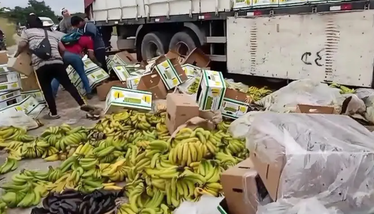 Bananeros exigen a cocaleros resarcir pérdidas por bloqueos; la afectación a la cadena productiva es de $us 10 millones