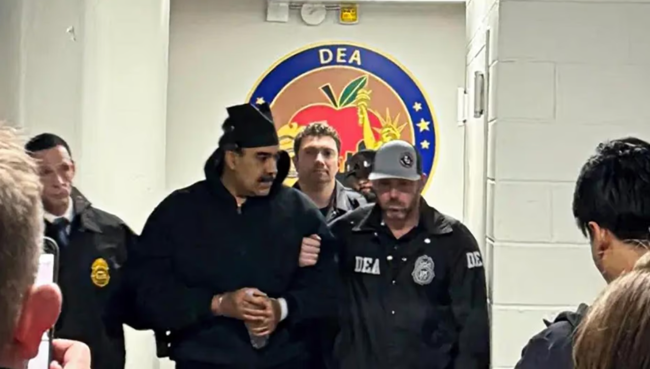 EEUU acusa a un soldado por usar información clasificada sobre la captura de Maduro para apostar