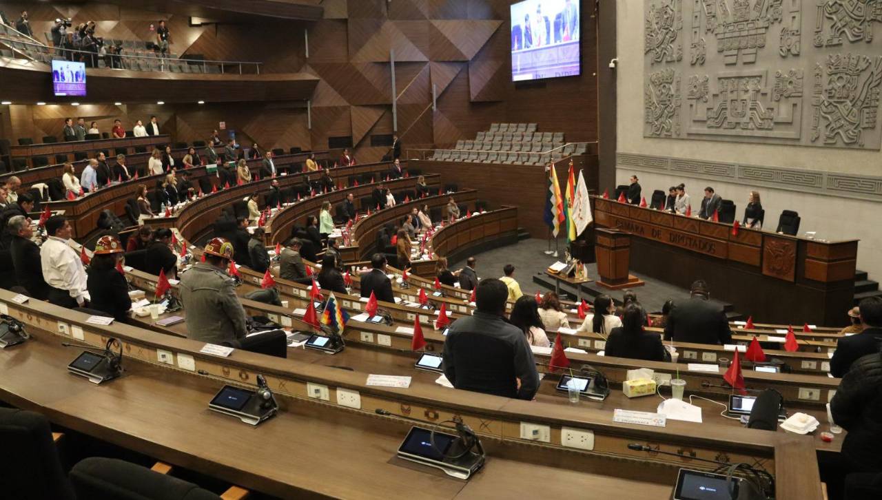 Cámara de Diputados devuelve ternas y se retrasa la elección de vocales electorales del TED La Paz