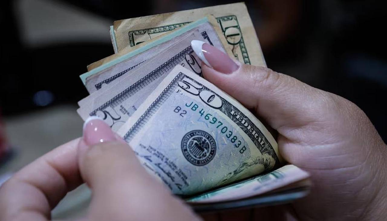 BCB: Dólar oficial registra su cuarta baja consecutiva y se cotizará en Bs 11,86 hasta el lunes