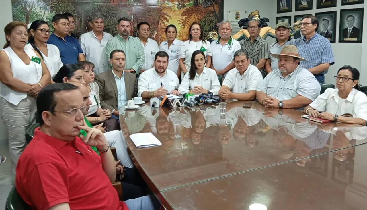 Cívicos piden incluir en agenda legislativa de este jueves el proyecto de ley para garantizar abastecimiento de combustible