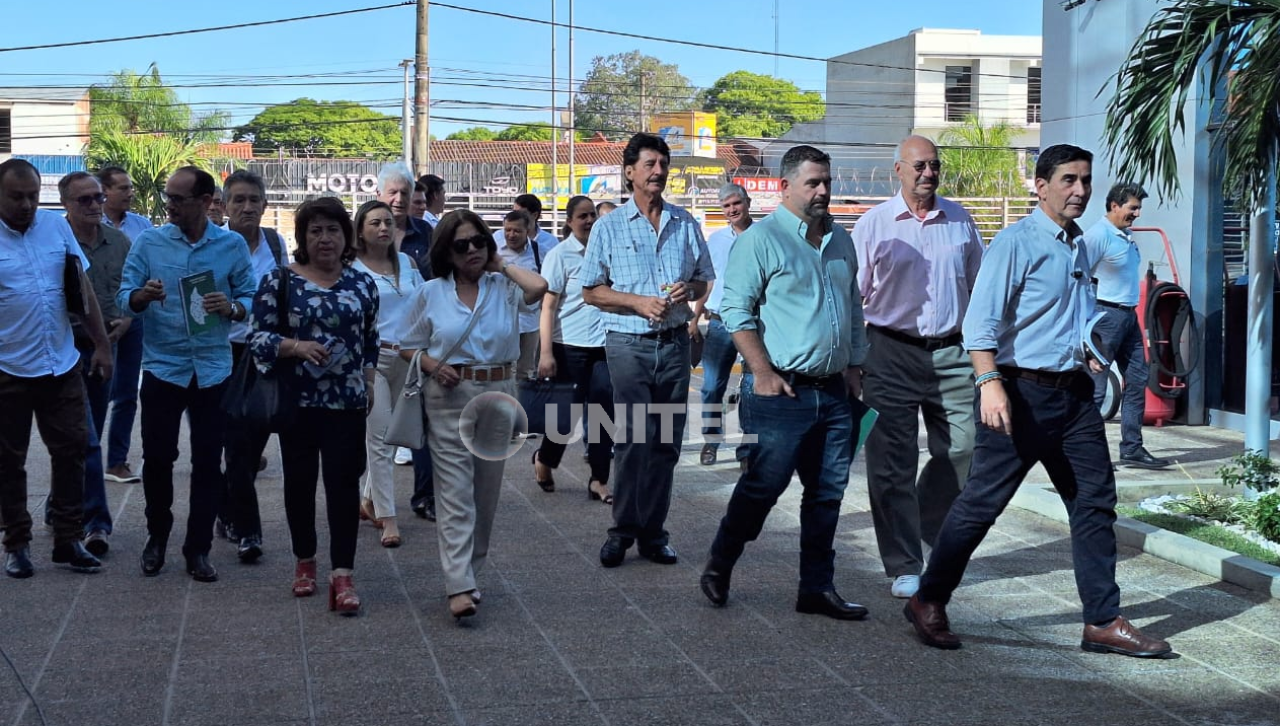 Arranca la reunión de Arce con sectores productivos con el tema del combustible como punto central