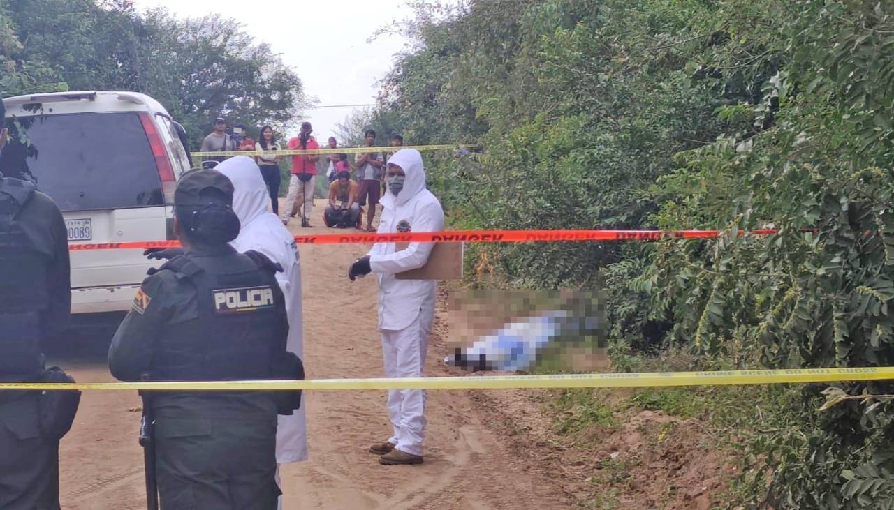 Hallan a mujer sin vida y semidesnuda; el cuerpo estaba en plena calle en el Plan Tres Mil