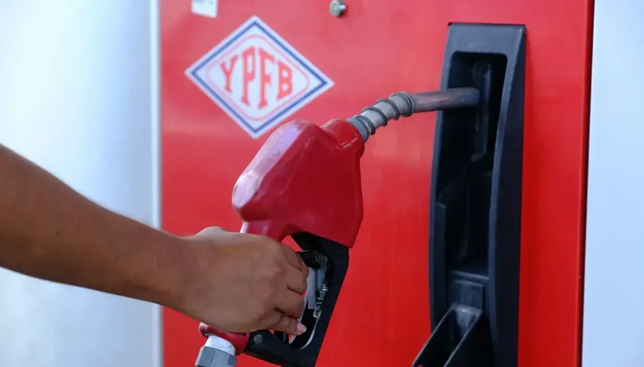 YPFB amplía el plazo del registro para tramitar el resarcimiento por la gasolina desestabilizada