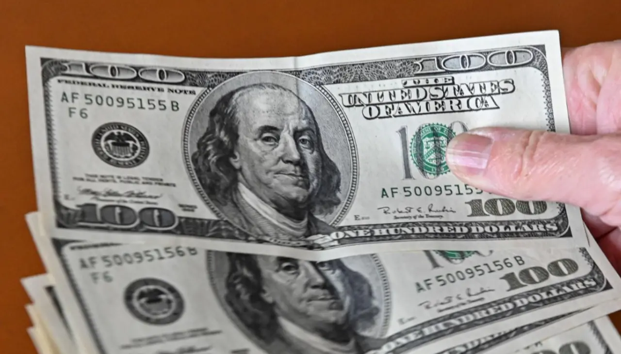 El dólar referencial llega a Bs 9,79 para la venta este miércoles, su valor histórico más alto