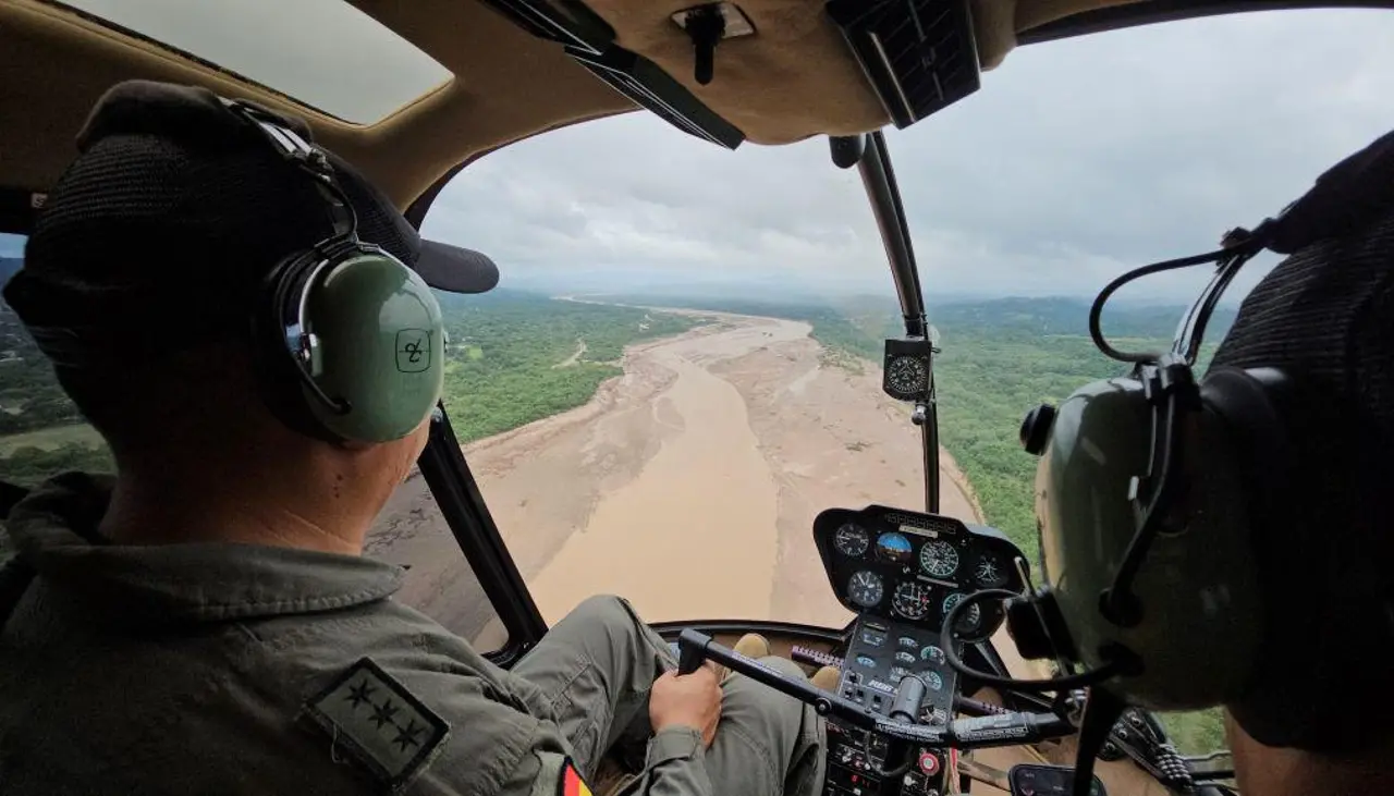 Rige una alerta naranja por posibles desbordes de ríos que pueden afectar a ocho departamentos